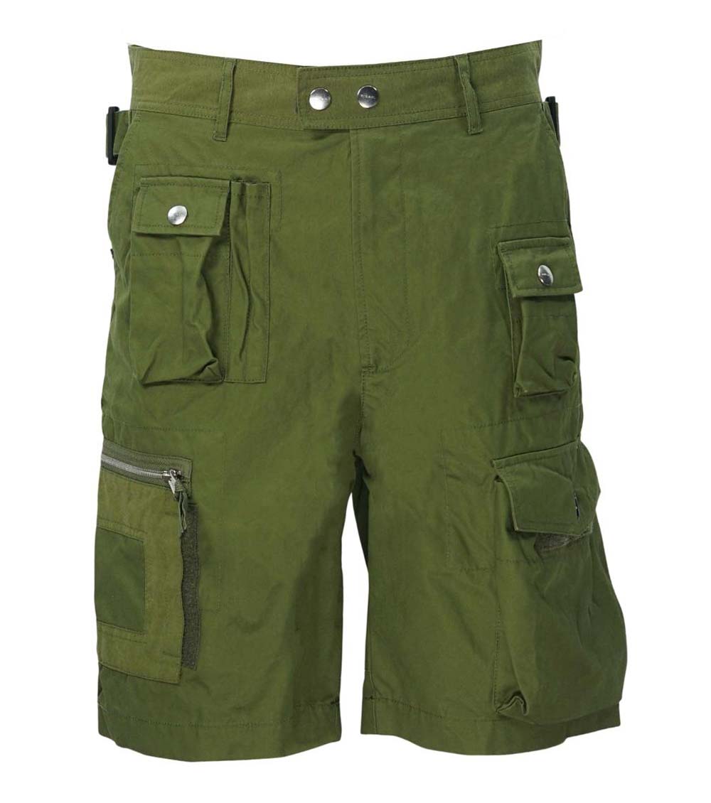Weekday loose fit cargo shorts in khaki | ASOS