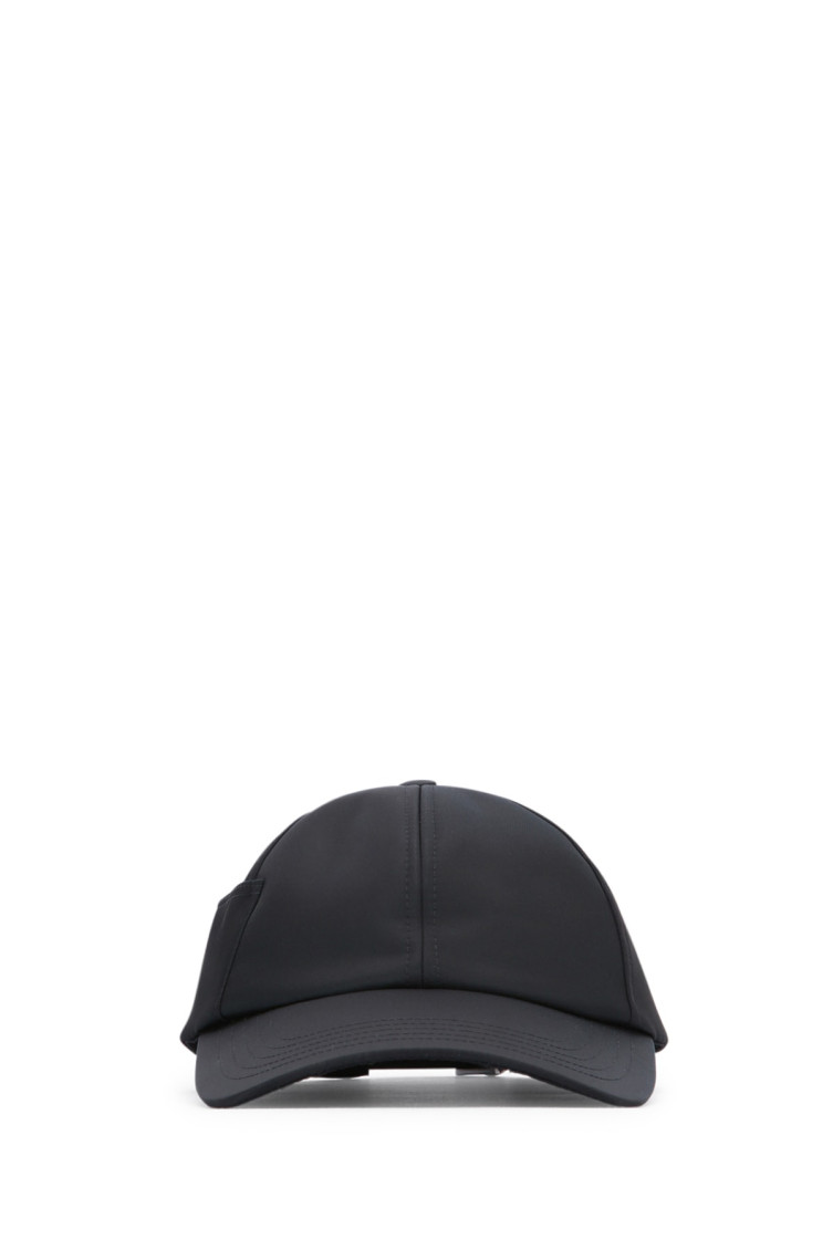 Jacquemus Black Logo Baseball Hat In Black