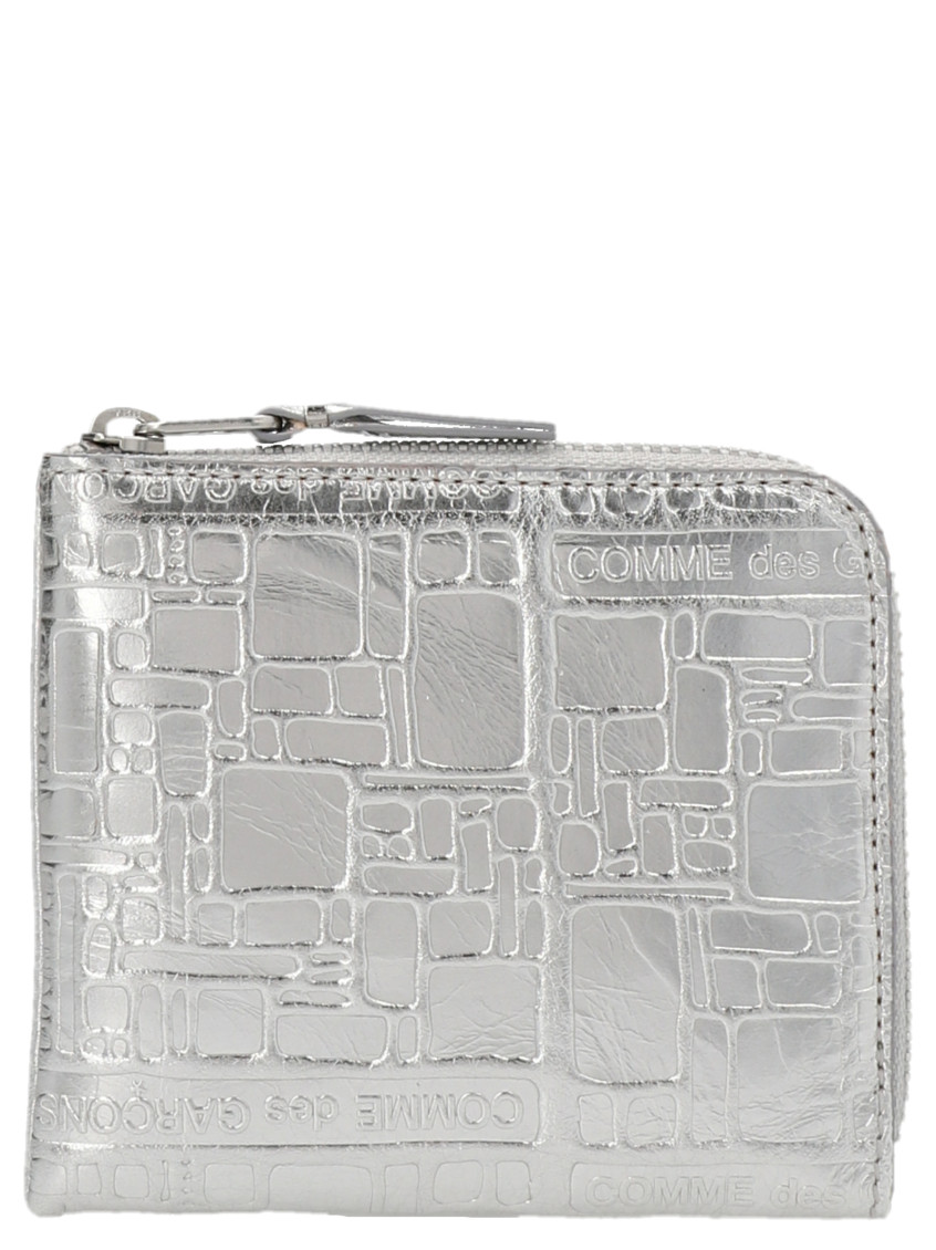 Comme Des Garçons Raised Logo Textured Finish Wallet In Silver
