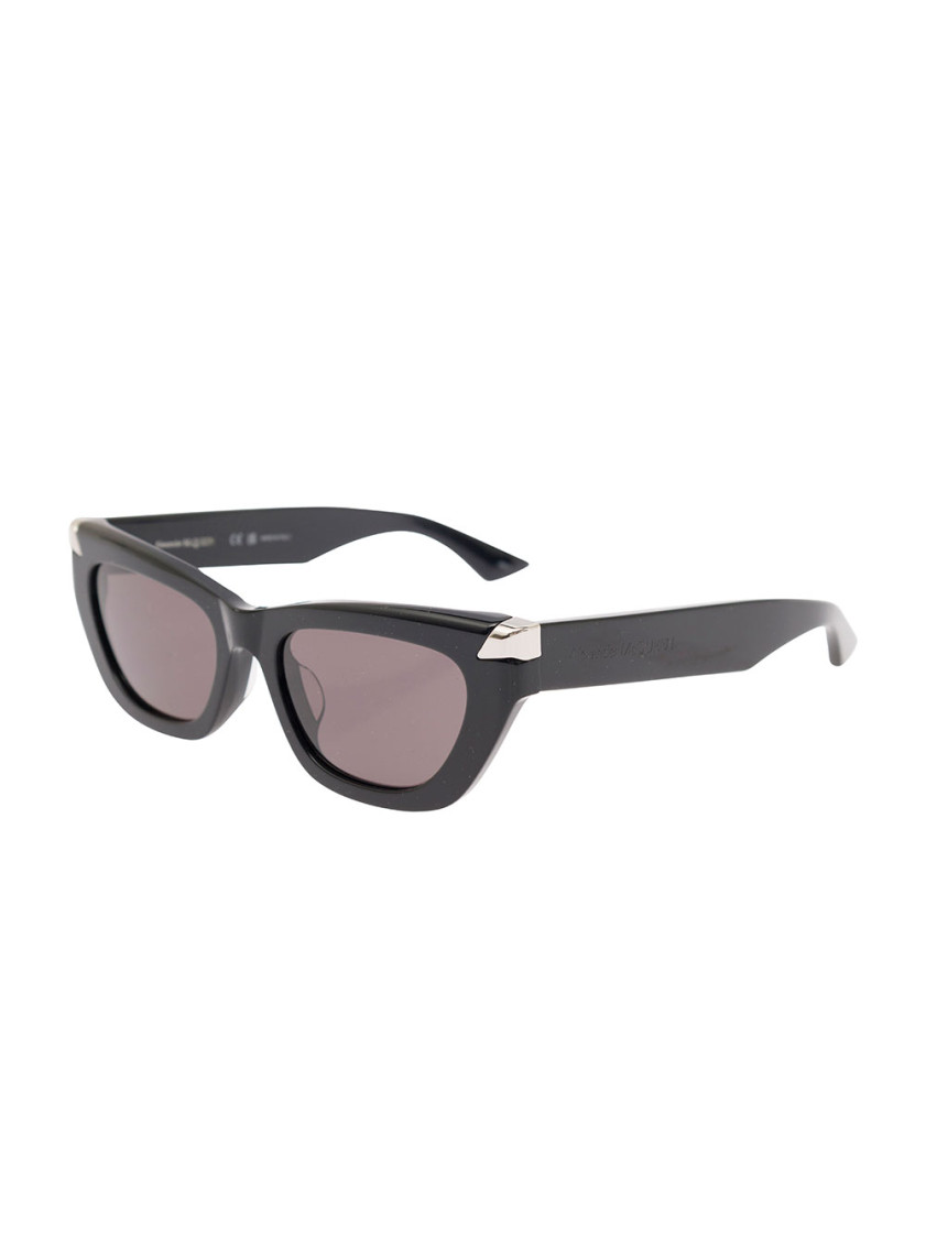 Alexander Mcqueen Silver-tipped Acetate Cat-eye Sunglasses In Black