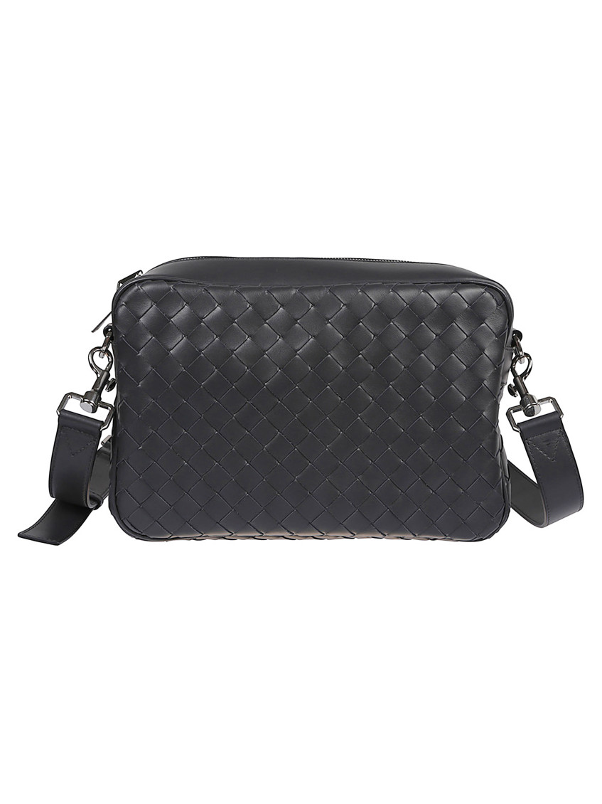 Bottega Veneta Intrecciato Leather Camera Bag In Black