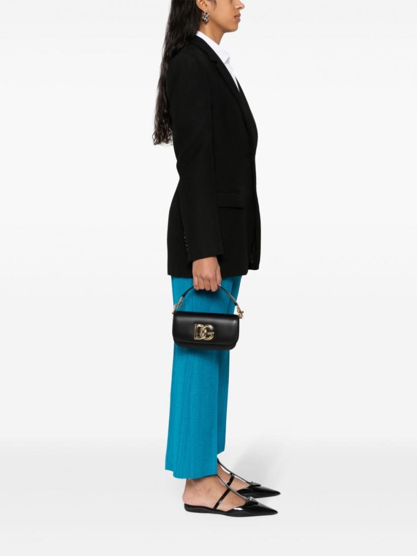 【ほぼ新品】Dolce & Gabbana ブラックレザーショルダーバッグ DOLCE&GABBANA ショルダーバッグ ロゴプレート オールブラック