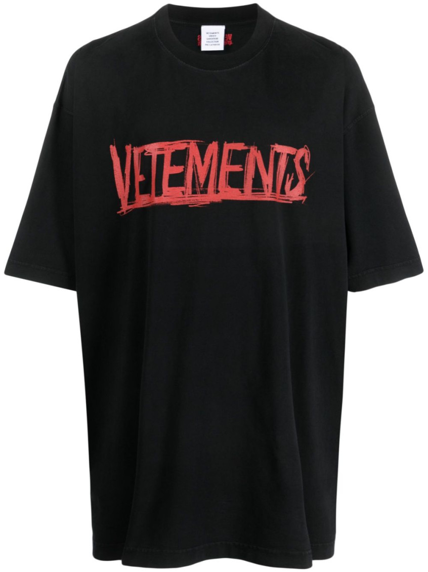 Vetements Cotton T-shirt In Black