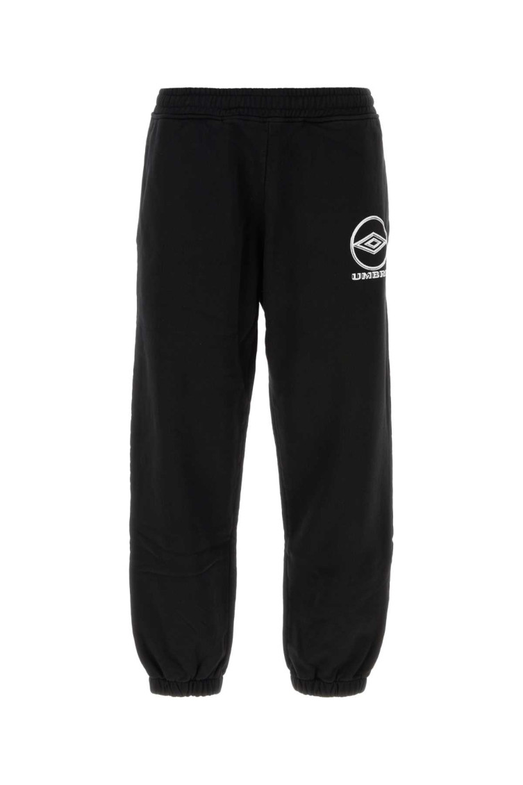 Umbro Elastic Cuffs Cotton Joggers In Black