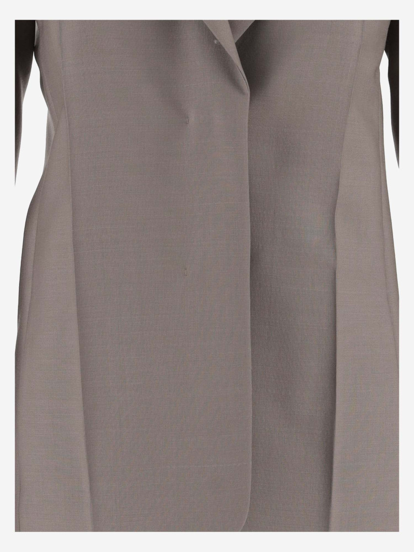ジャケット FENDI SS24 Dove grey mohair blend blazer (FJ7492S9A F0U6W) Fendi Grey Wool Blazer for Women Online India at Darveys.com