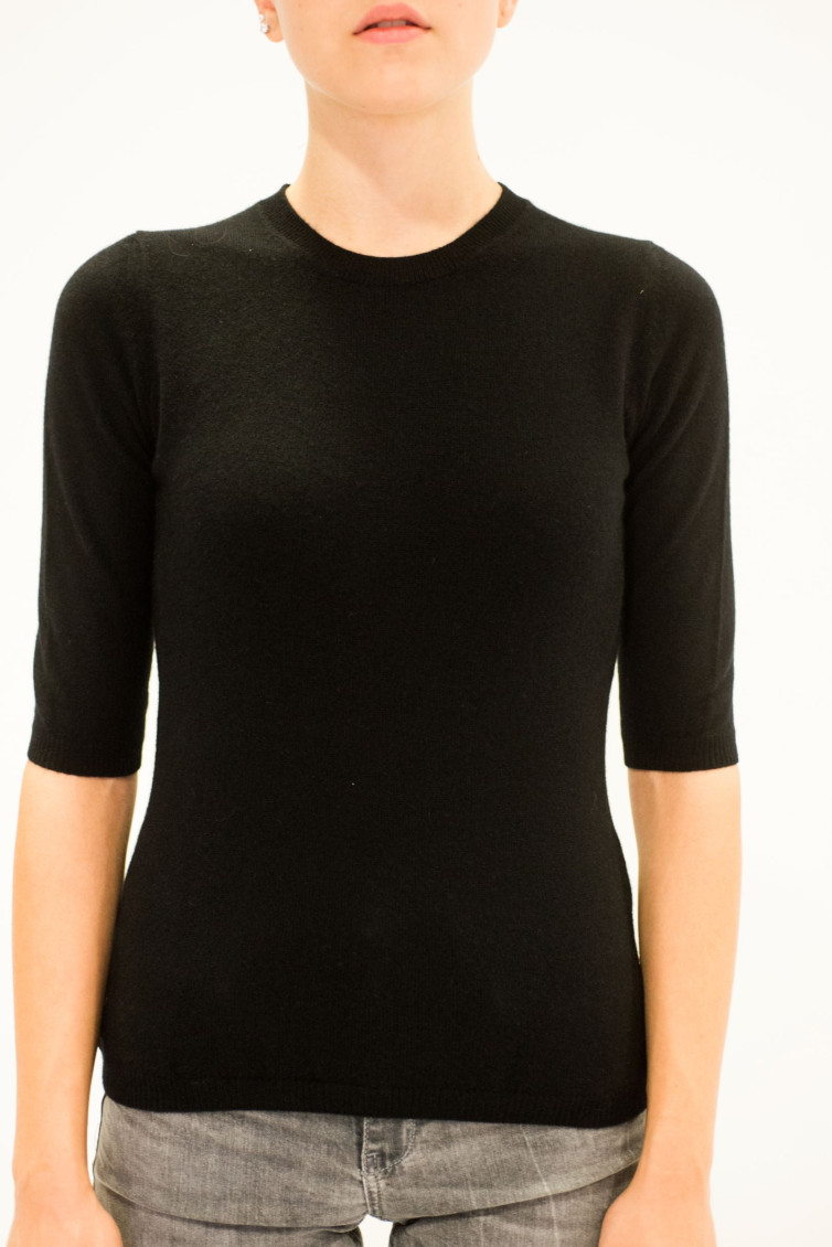 La Rose Black Round Neck Sweater Top In Black