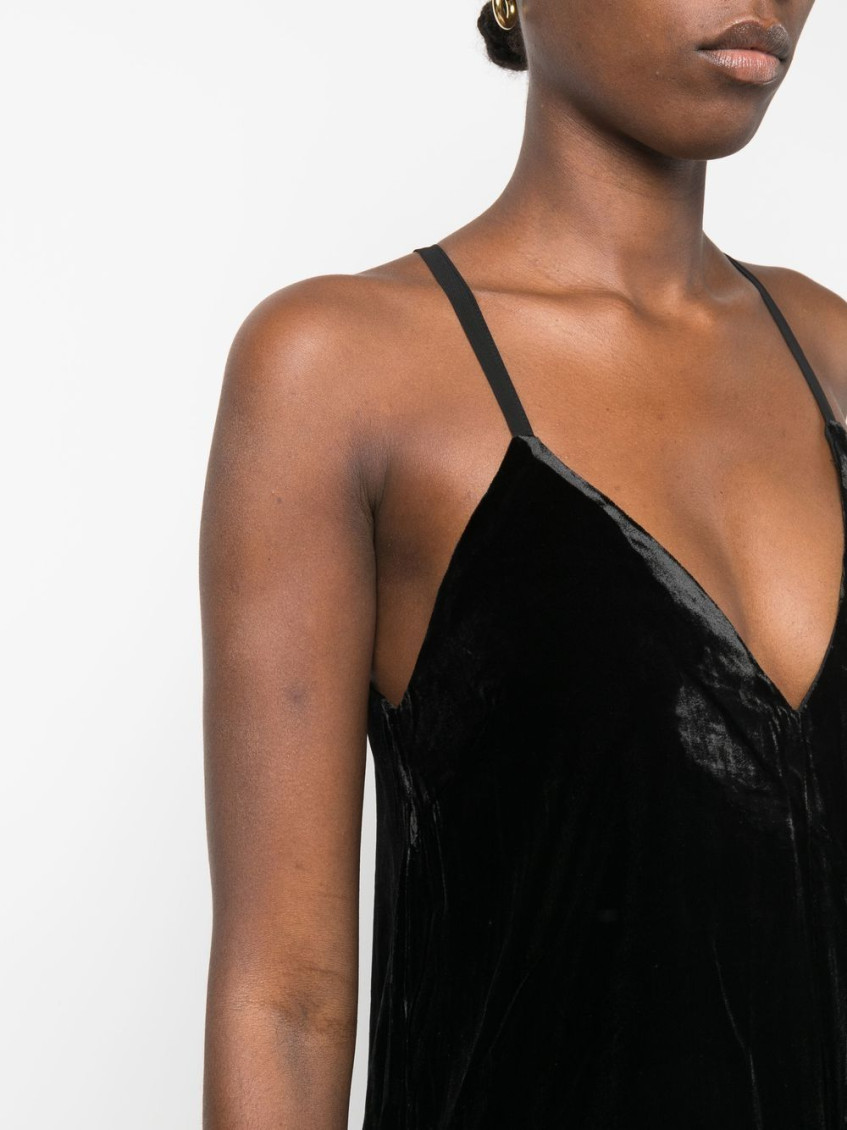 Gold Hawk Black Velvet Jumpsuit for Women Online India at Darveys.com Gold Hawk Black Velvet Jumpsuit for Women Online India at Darveys.com