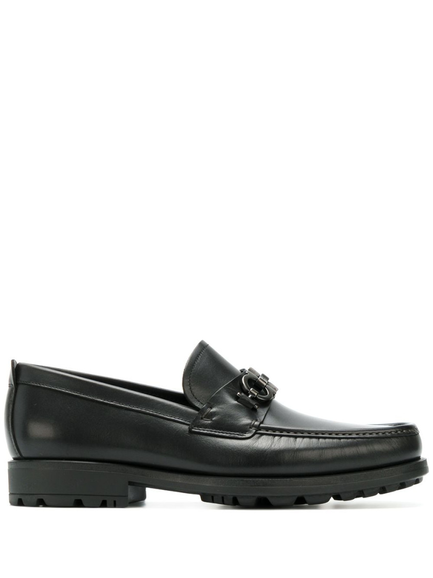 Ferragamo Leather David Loafer With Gancini Hook For Men In Black