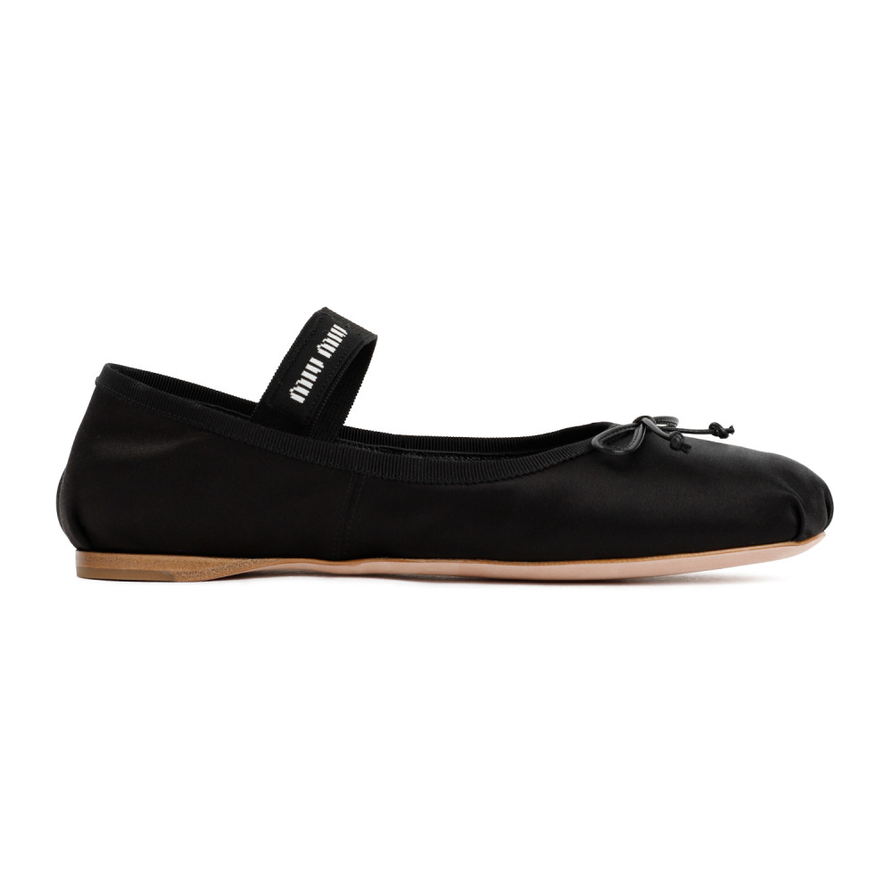 Miu Miu Satin Ballet Flats In Black