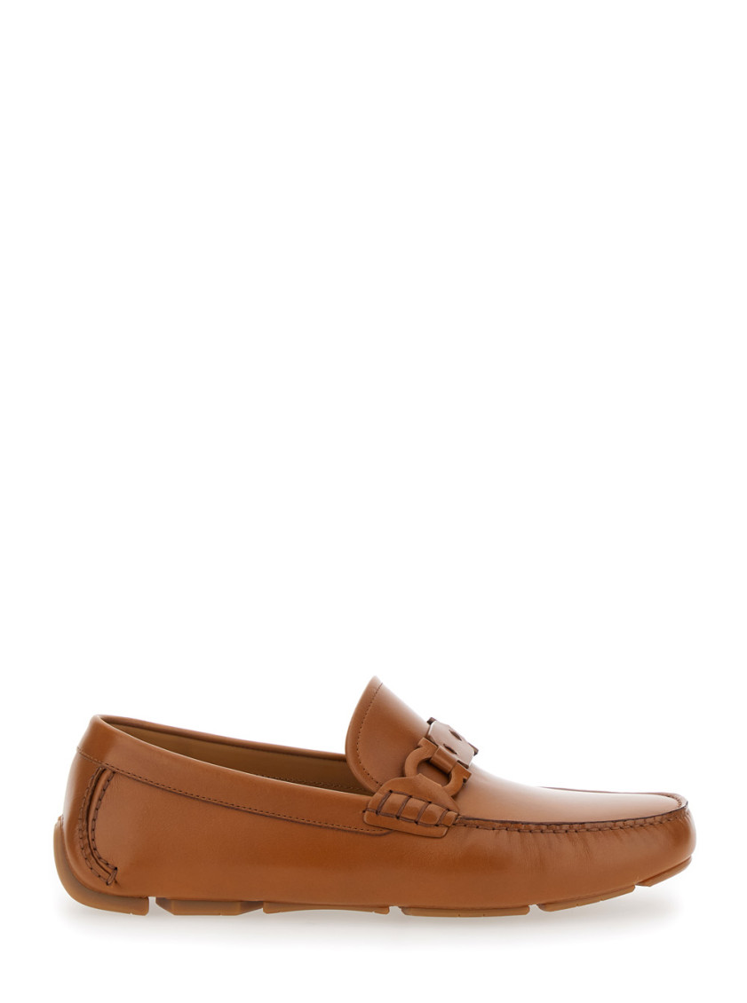 Ferragamo Brown Loafers With Ganicini Plaque On The Front In Brown