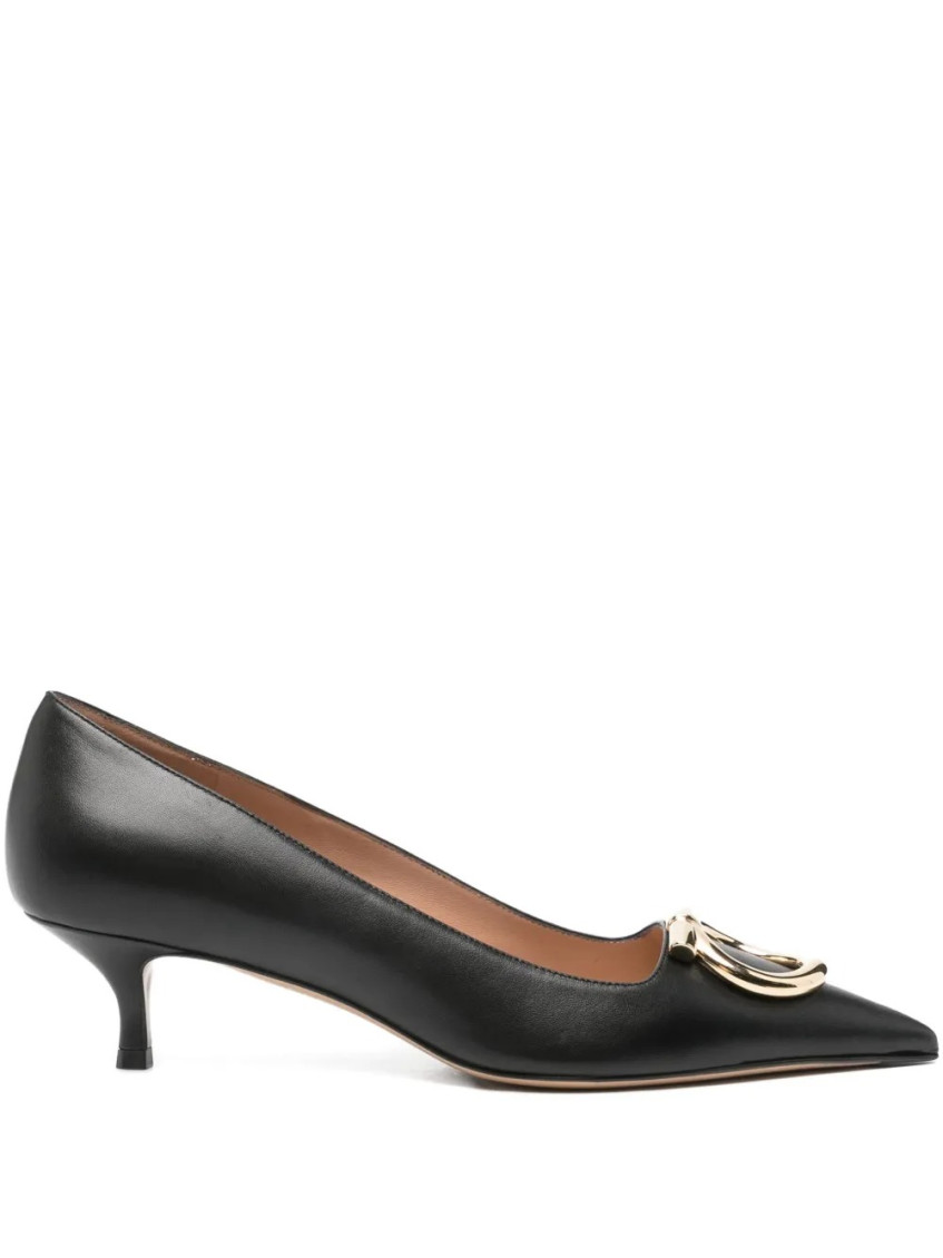 Ferragamo Lara Leather Pumps With Maxi Gancini Buckle In Black