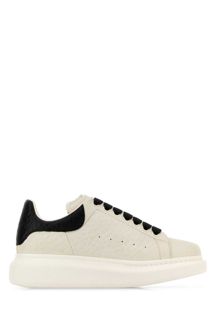 Alexander Mcqueen White Sneakers With Logo On The Tongue And Logo Lettering On The Rear In Leather W In White