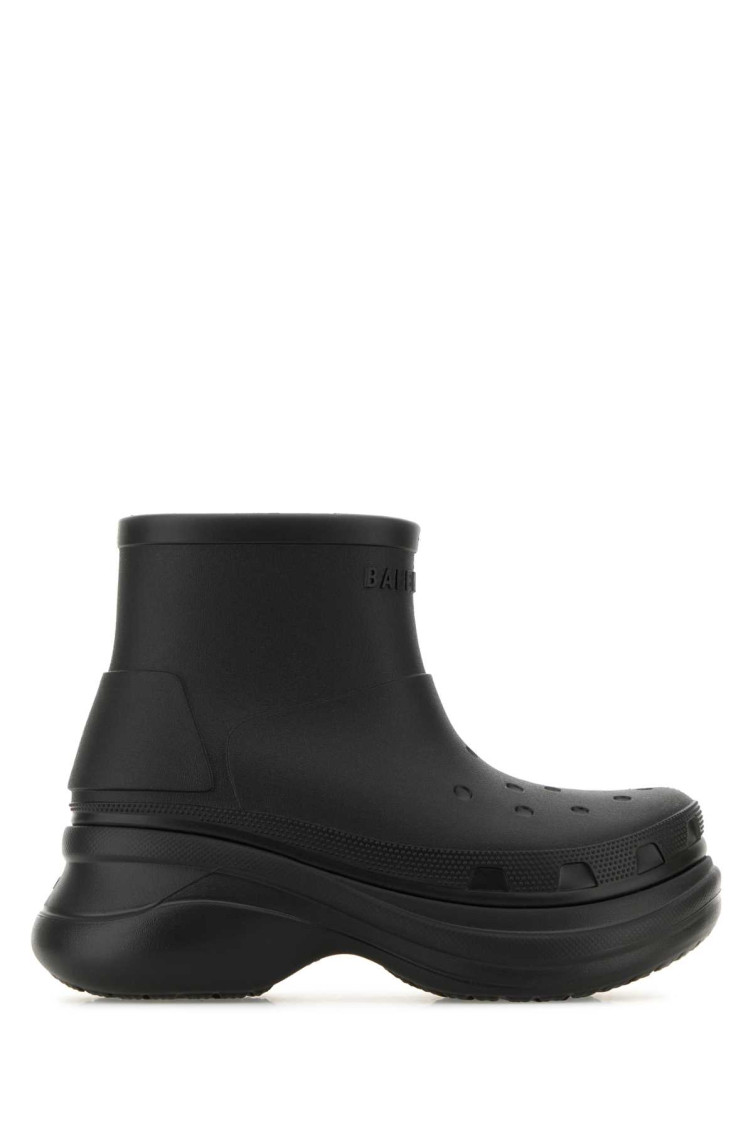 BALENCIAGA BLACK ANKLE BOOTS