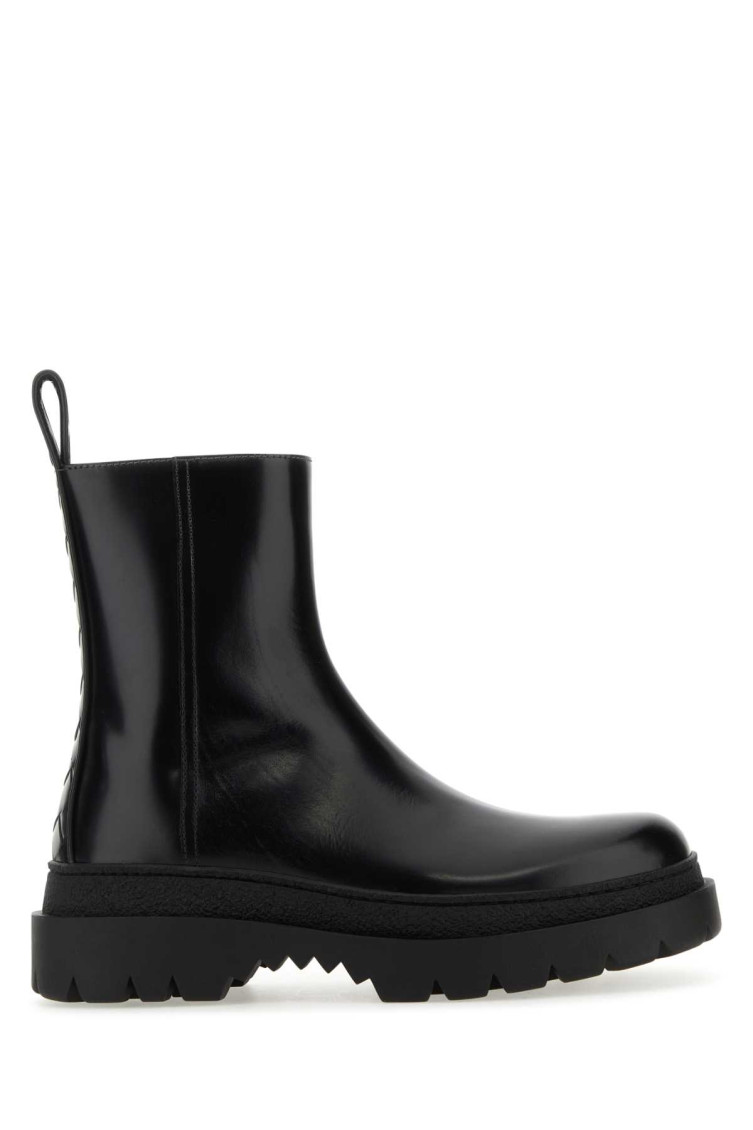 Bottega Veneta Boot With Logo In Black