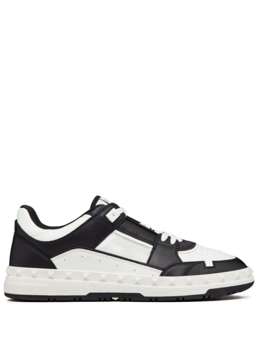 Valentino Sneakers In Black