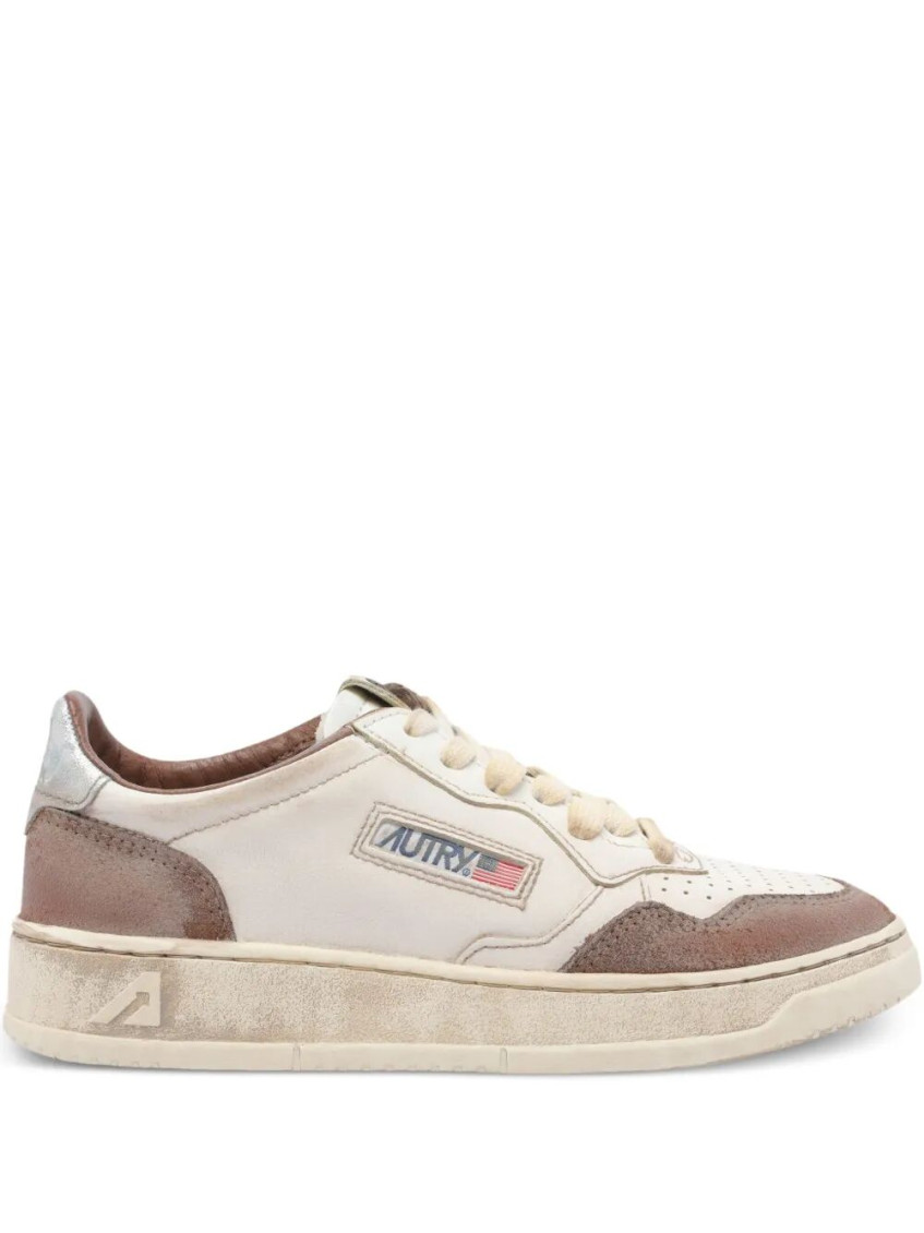 Autry Super Vintage Low Sneakers In Burn And Silver In Brown