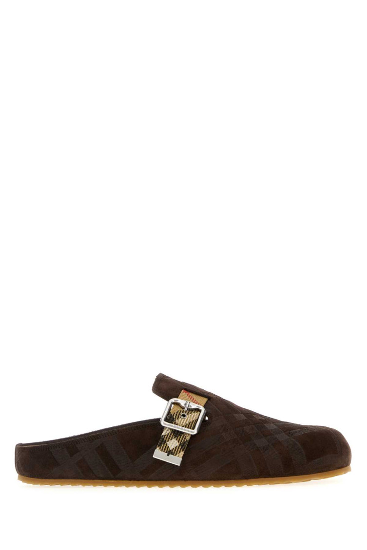 Burberry Strap Patterned Round Toe Rubber Sole Slip-on In Burgundy