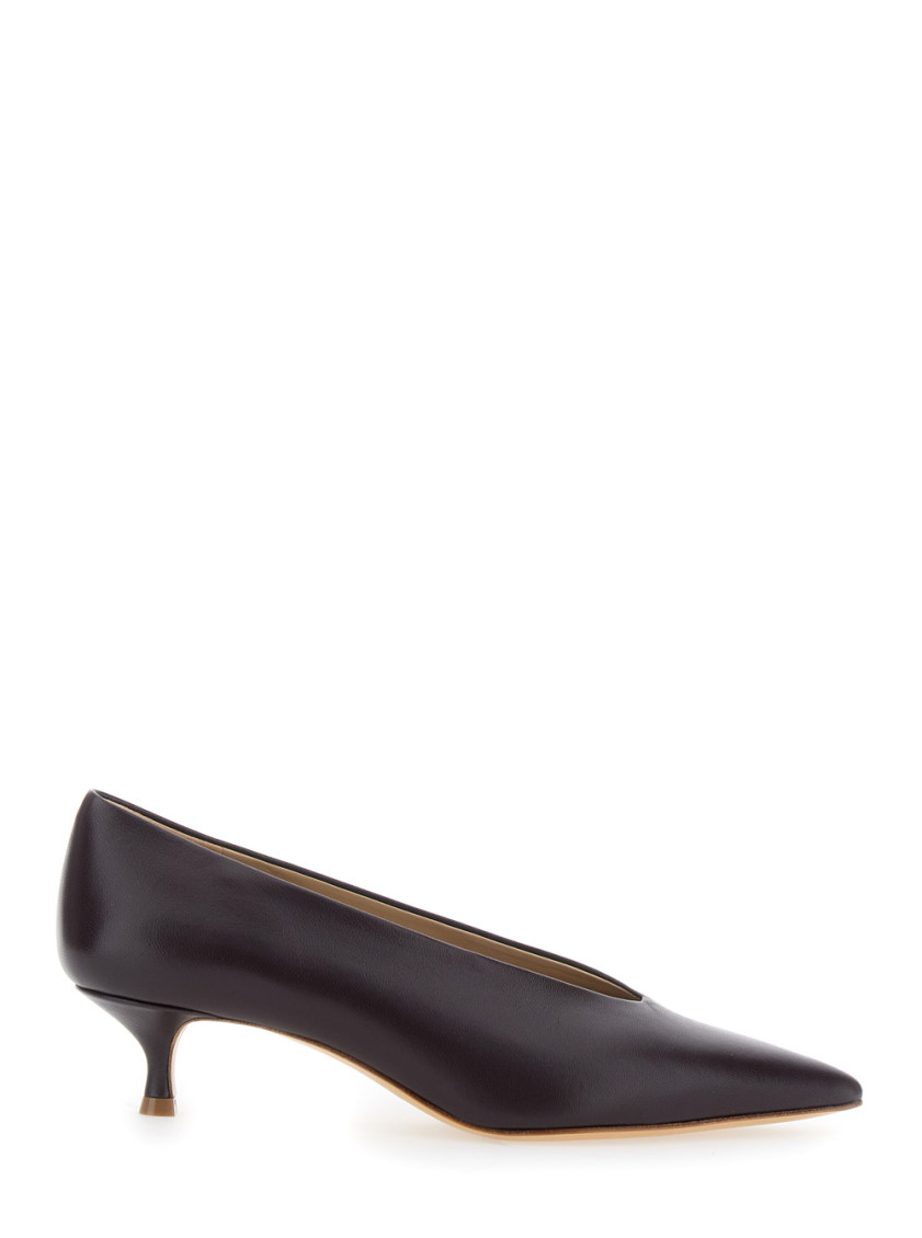 Le Monde Beryl Kitten Heel Pointed Toe Pumps In Black