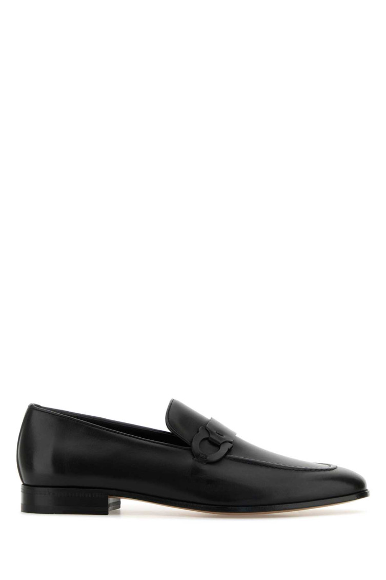 Ferragamo Round Toe Business Casual Shoes In Black