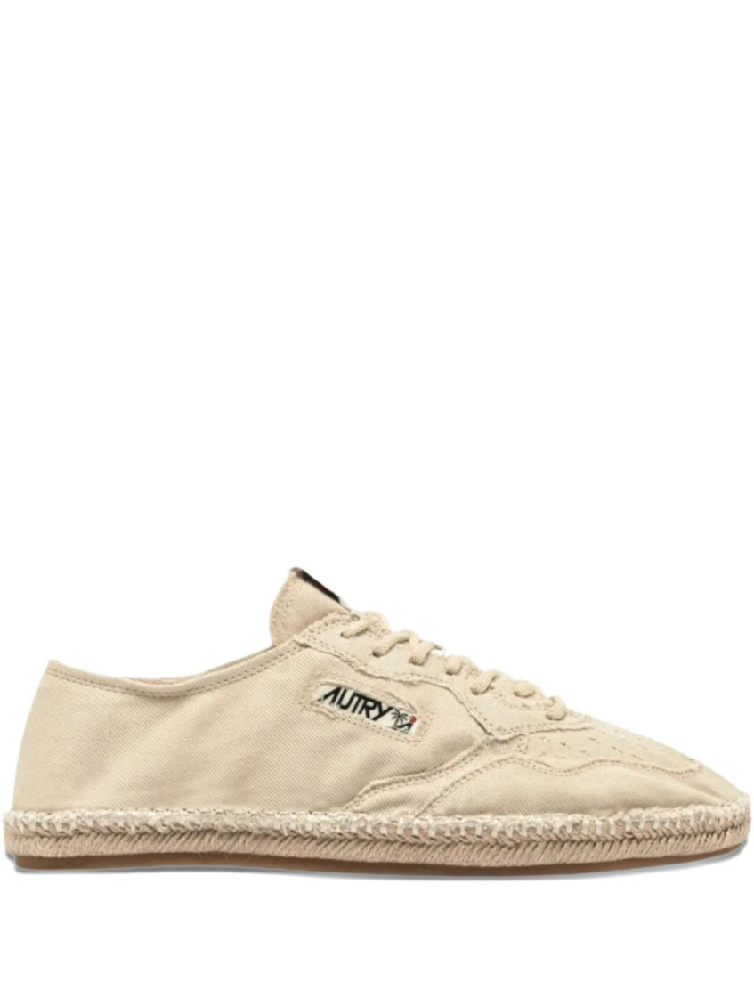 Autry Low Canvas Espadrilles Sneakers In White