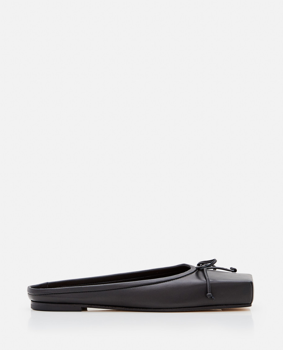 Jacquemus Les Mules Plates Leather Ballet Flat In Black