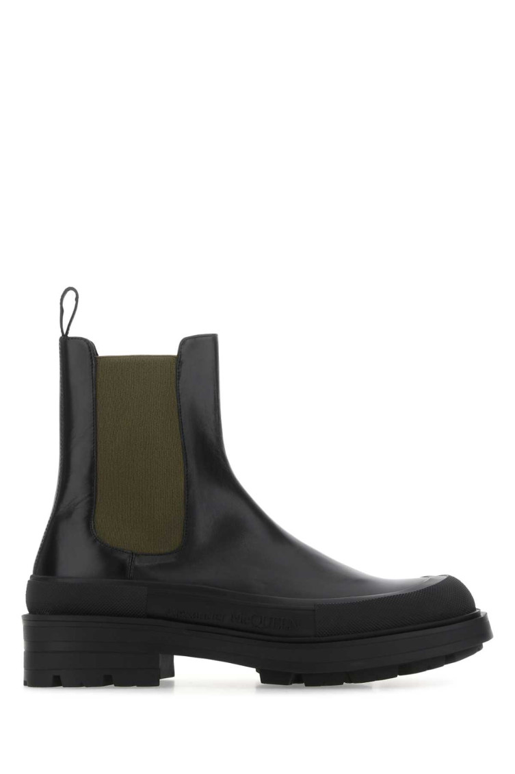 Alexander Mcqueen Boxcar Ankle Boots In Black