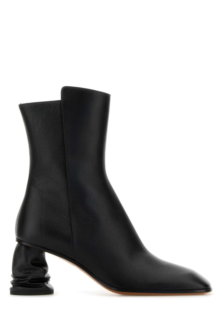 Alexander Mcqueen Leather Boots Crush In Black