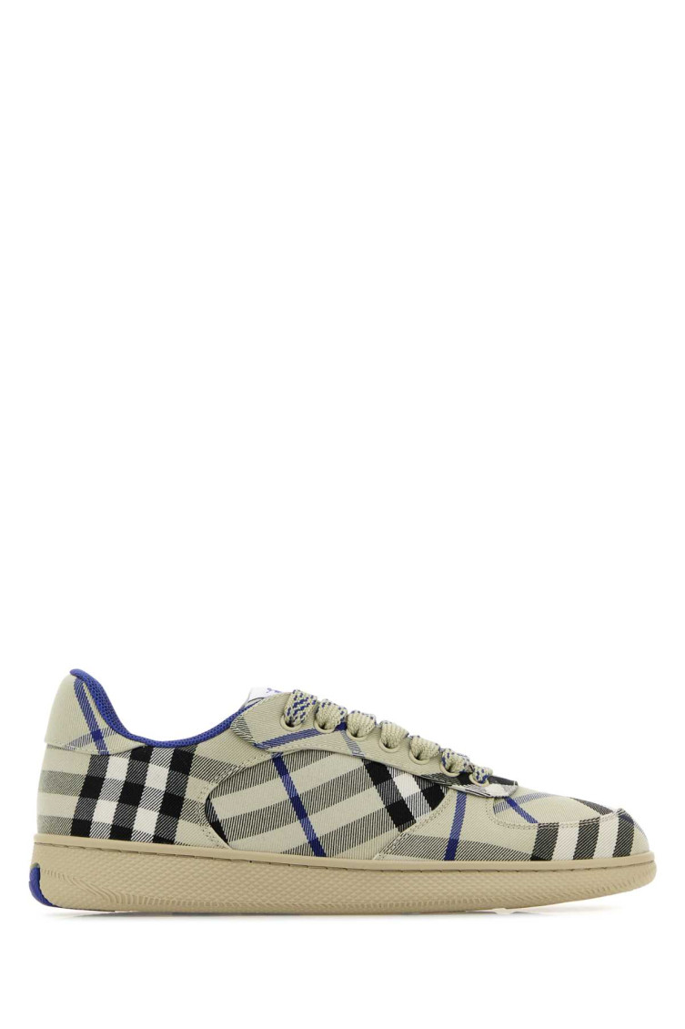 Burberry Beige Lace Up Sneakers In Beige