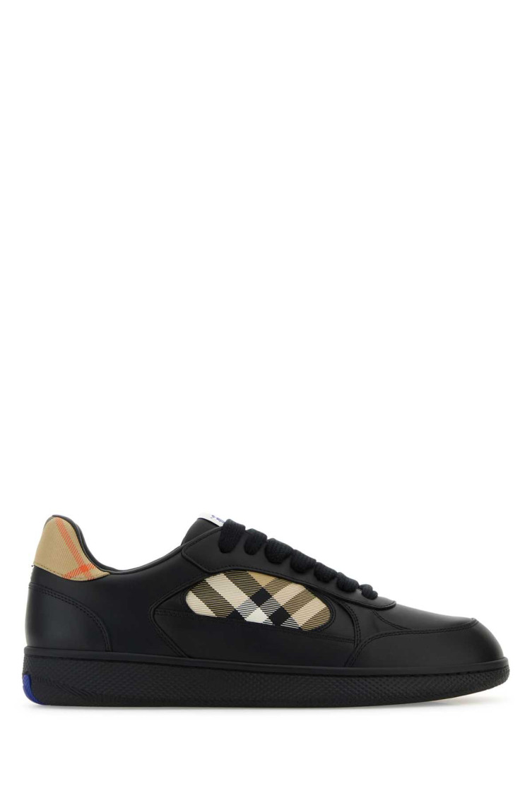 BURBERRY BLACK LACE UP SNEAKERS