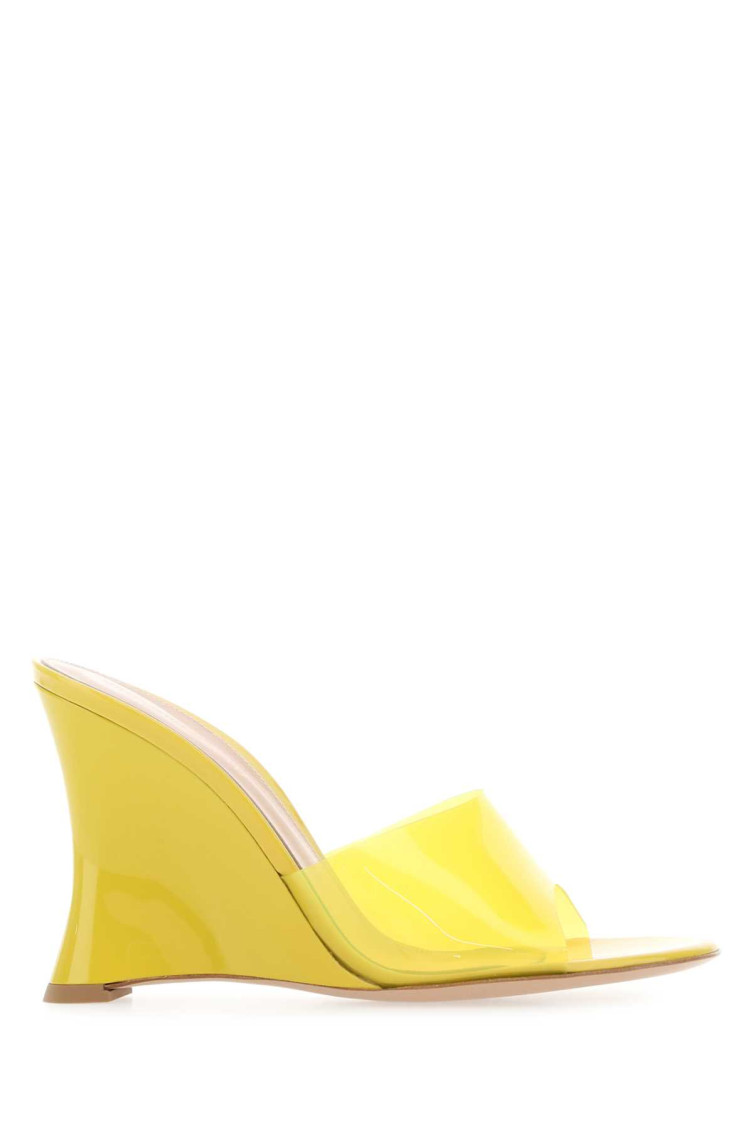 Gianvito Rossi Futura 95 Vinyl & Patent Wedge Sandal In Yellow