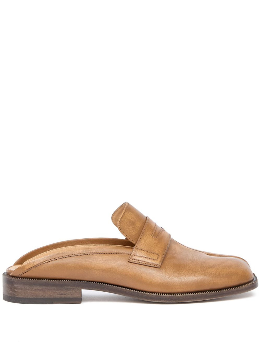 Maison Margiela Brown Mule Loafer In Brown