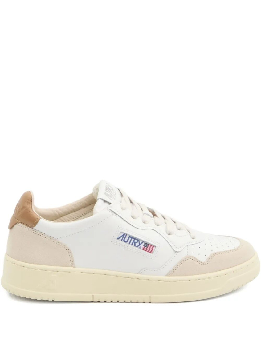 Autry Medalist Low Sneakers In White And Brown Sugar Suede And Leather In Neutral