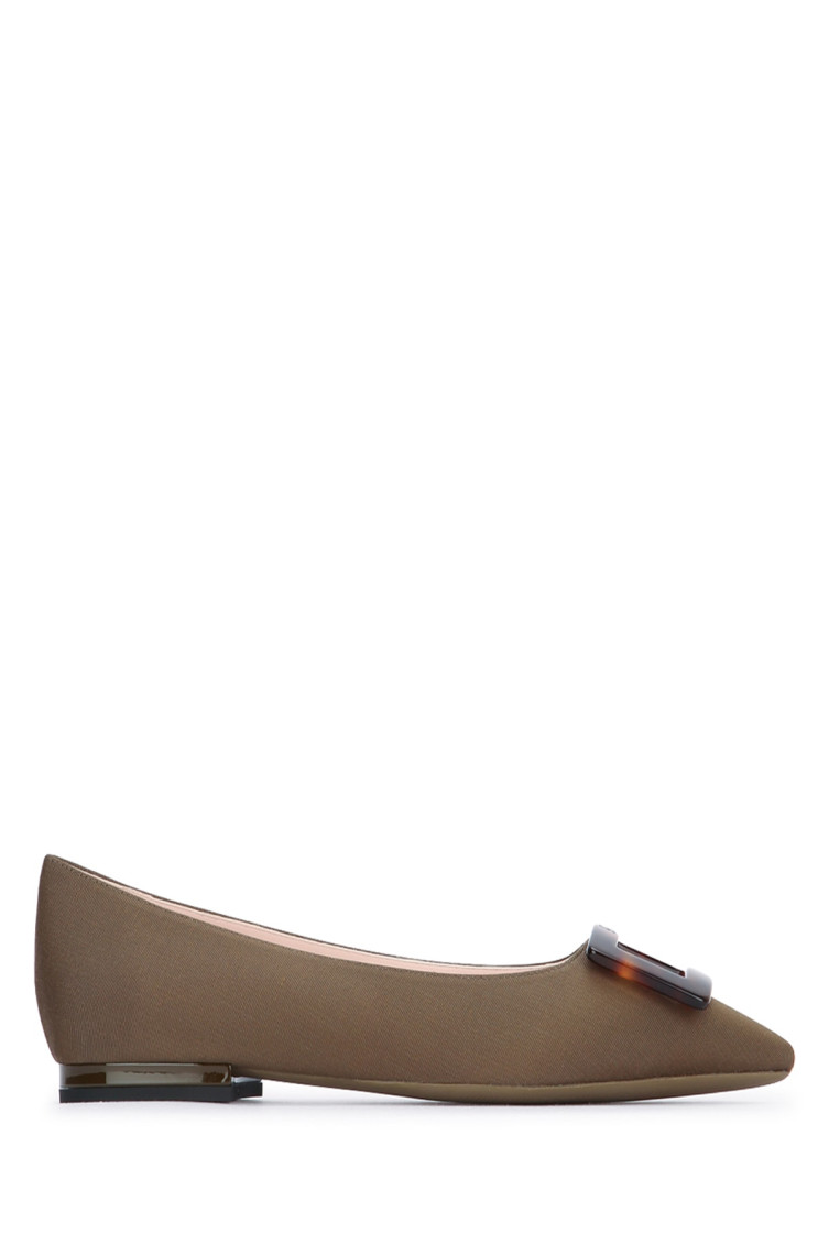 Roger Vivier Turtle Ballerina Buckle Toe Square In Green