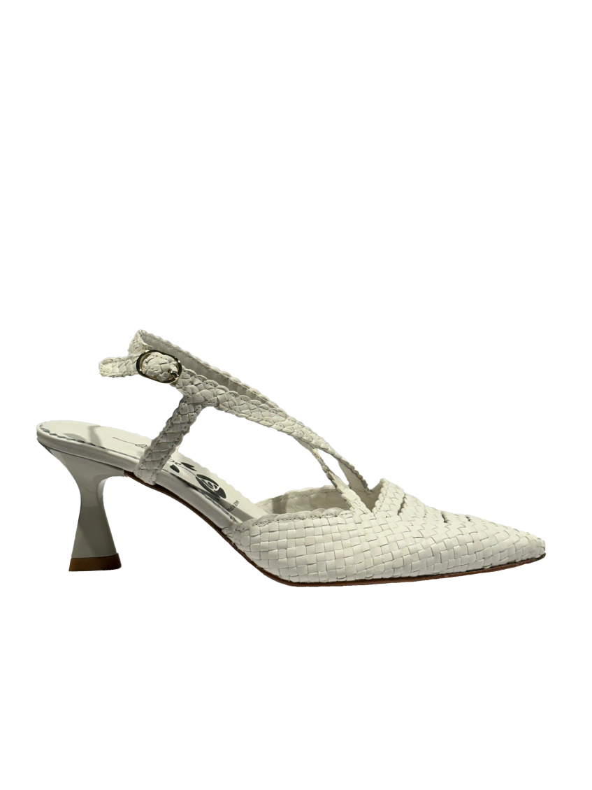 La Rose White Pointed Toe Pumps