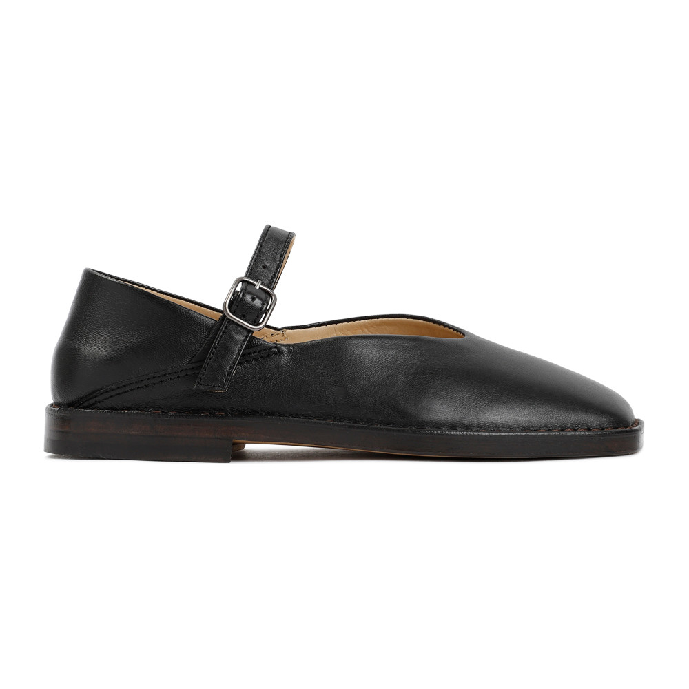 Lemaire Black Leather Ballet Flats In Black