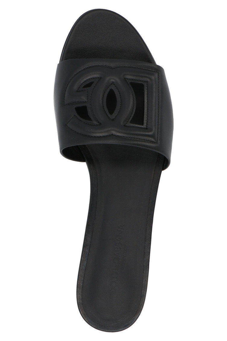 VIP【関税送料無料】希少 DOLCE & GABBANA BLACK LEATHER FLATS Dolce & Gabbana DG Logo Leather Sandals | Black | FARFETCH