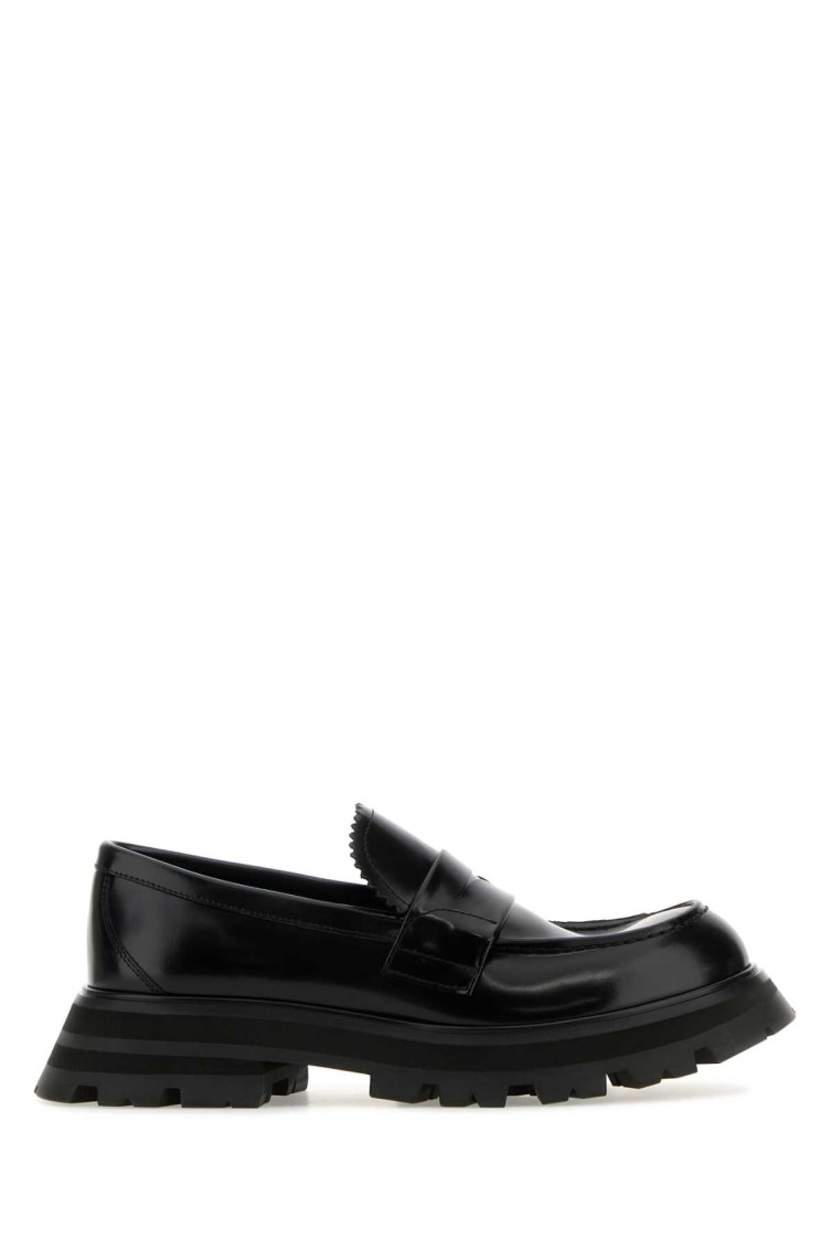 Alexander Mcqueen Brushed Leather Wander Loafers In Black